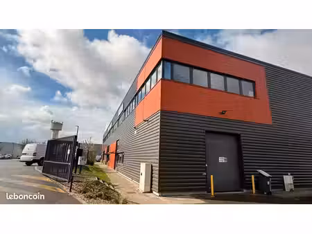 entrepot - logistique 250 m² croix