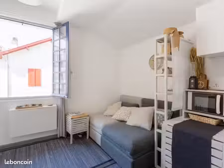 charmant studio 17m²  10min centre et plage à pied