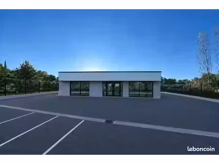loue local 90m²