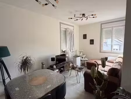 appartement non meublé 1 chambre