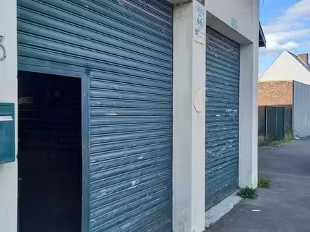 local / hangar 82m²