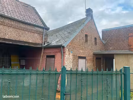 maison ? de 78 m² avec jardin ?  2 chambres ?  1 bureau ? et atelier ?