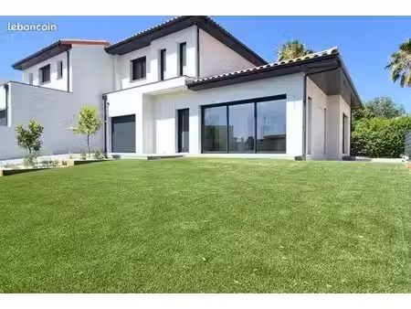 maison location bompas