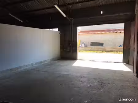 loue hangar