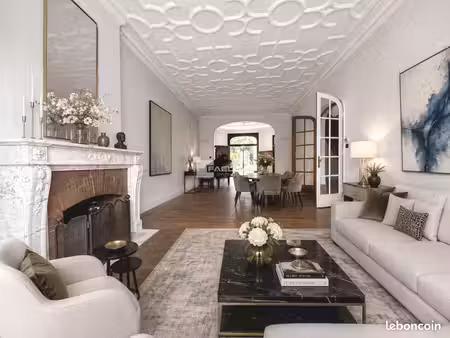 maison 7 pièces 226 m²