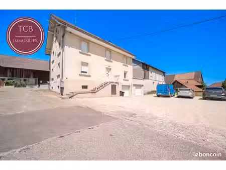 immeuble 8 pièces 186 m²