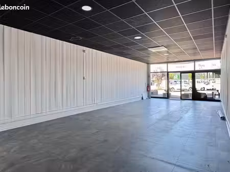 local commercial 92 m²