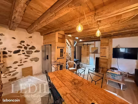 ferme 4 pièces 90 m²