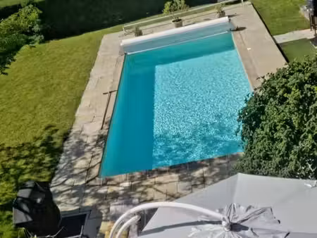 ​maison de charme : jardin  piscine & dépendances