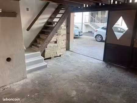 location à louer – terrain  garage et espaces de stockage