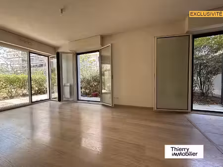 république ile de nantes - appartement terrasse 3 pièces 56 m2