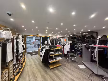 murs paris 74.21 m2