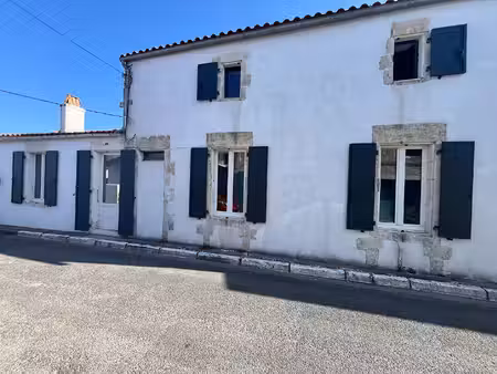 maison le château d'oléron - 7 pièces -surf. hab. 115 m²