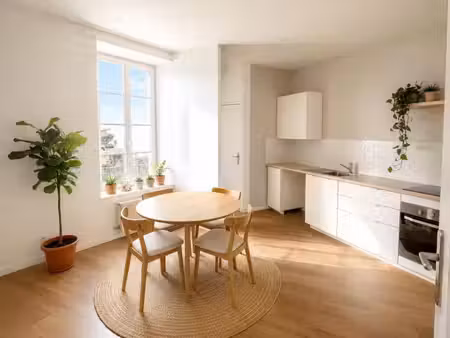 marans – ensemble immobilier de 242 m² – 2 maisons louées