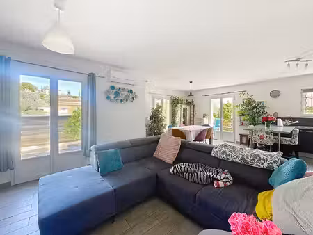 maison valensole de plain-pied  3 pièces  81.9 m2 habitables