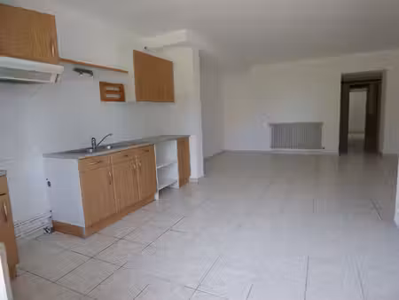 appartement curciat dongalon 3 pièce(s) 66 m2