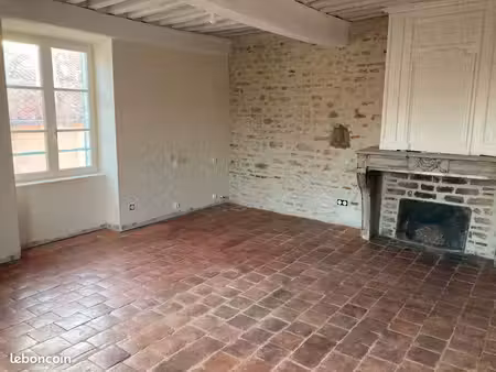 loue appartement t2 - 47m² - cluny