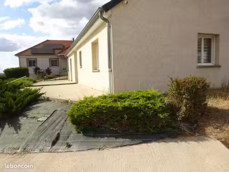 maison individuelle t4 meublée  excellent état  quartier calme le creusot 81.62 m² habitab