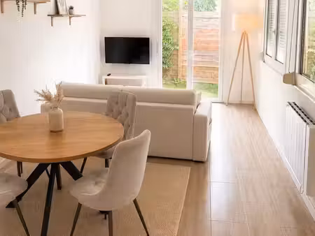 t2 meublé de 45 m²  rénové  terrasse privative — quartier gare  le mans