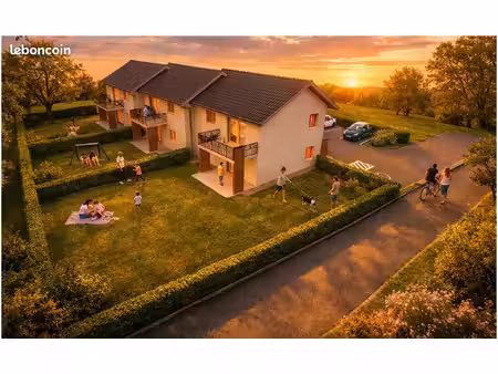 appartement 3 pieces 72m² + jardin de 130m² + garage de 16m² + place de parking