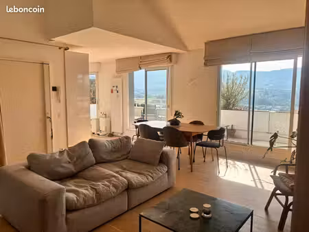 t4 - 80 m² - terrasse 16m² - cave & garage