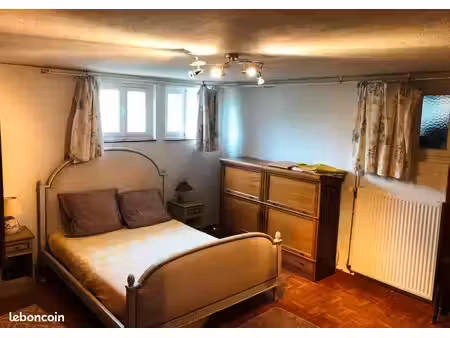 grande chambre meublée chez l'habitant