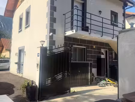 apparemment dans une maison f4