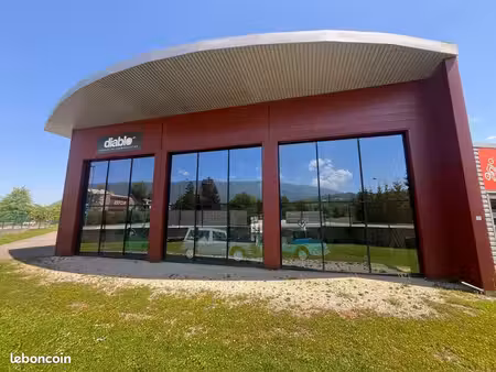 local commercial 420 m²