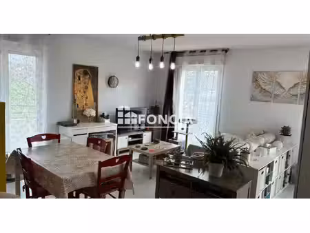appartement t4  74 m2  avec balcon- cahors