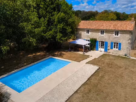 maison à vendre à nanteuil-en-vallée (16700) - charente