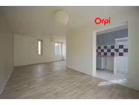 location appartement 2 pièces 65 m² à bernay (27300)  560 €