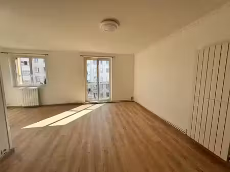 location appartement 4 pièces 64.2 m² à le blanc-mesnil (93150)  1 300 €