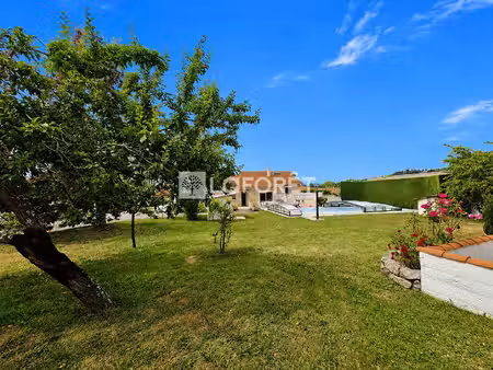 maison saint galmier 7 pièces - 4 chambres - 148 m2 - terrain- piscine - garage double