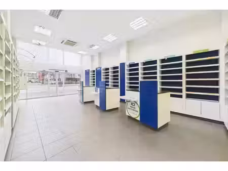 bel espace commercial situé dans le centre ville de tournai