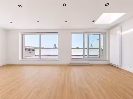 penthouse 3ch + terasse rénové