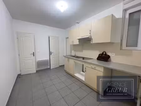 en residence appt t2 bord de marne avec 2 places de parkings