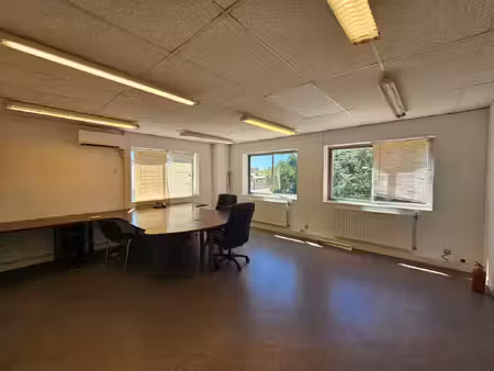 gradignan - avenue de la poterie - bureau climatisé de 30m2