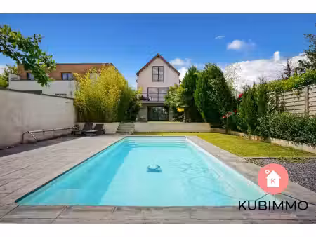 pool party ! maison individuelle de charme avec piscine !