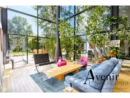 tassin-la-demi-lune - maison de 250 m² alliant caractère de l'ancien et charme du contempo