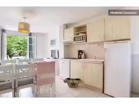 location meublée duplex 3 pièces 30 m² à cabries (13480)  1 466 €