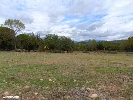 terrain 1 500 m² tourrettes