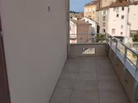 appartement lumineux centre ville de 93m² avec terrasse et garage fermé 2 places