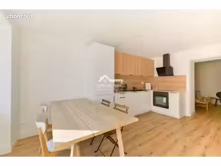 maison de ville 6 pièces 95 m²