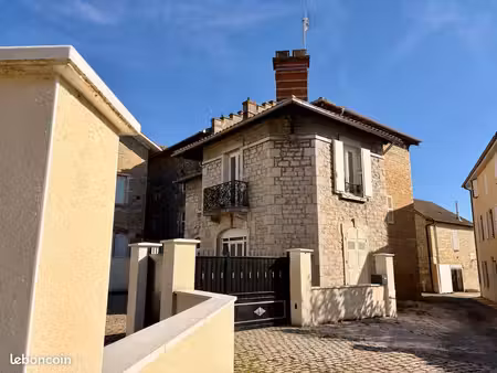 maison de caractère 300 m² – 5 chambres – jardin