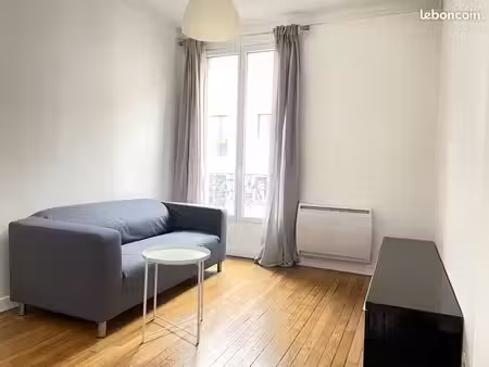 très joli deux pièces meublé  refait à neuf  32m2  saint-ouen