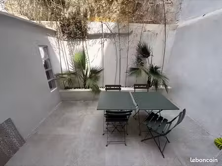 maison meublee avec cour et climatisation intra muros