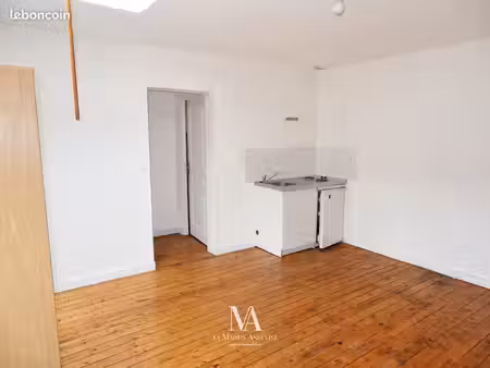 studio 1 pièce 27 m²