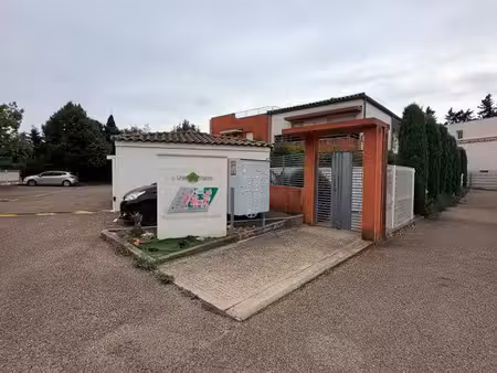 appartement  p3  garage et place de parking