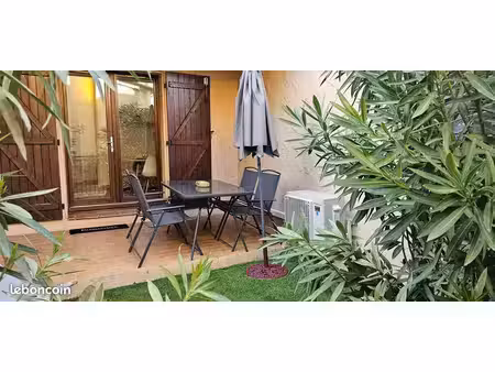 location de septembre à juin- t2 meublé avec jardin + parking – calme – hyères