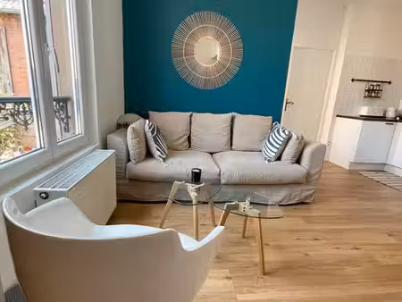 appartement t2 proche métro oullins centre